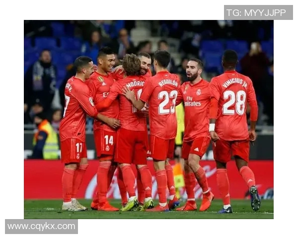 深圳足球队引领最新足球意识TOP10榜单展现实力与潜力 深圳足球队引领最新足球意识TOP10榜单展现实力与潜力